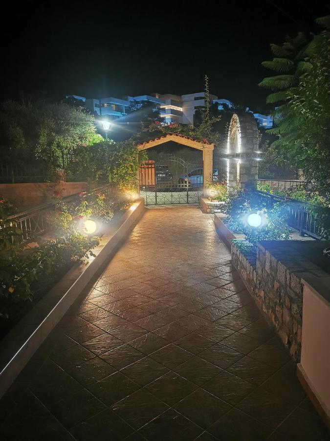 Vlycha Apartment